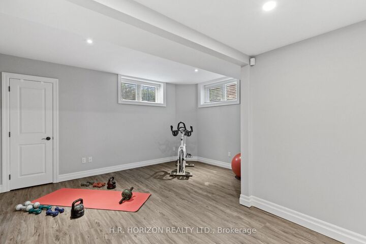 Property Photo: 214 Russell Street E ON N0H 2P0