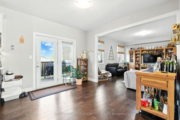 10 Honey Bend — photo 1