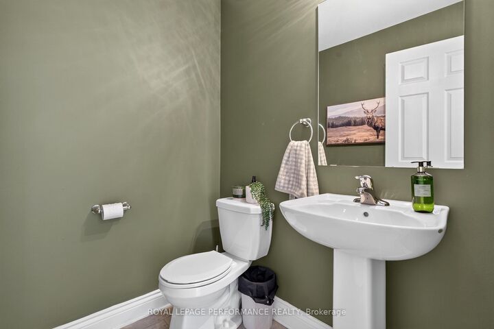Property Photo:  88 Gilberte Street  ON K4K 0M4 