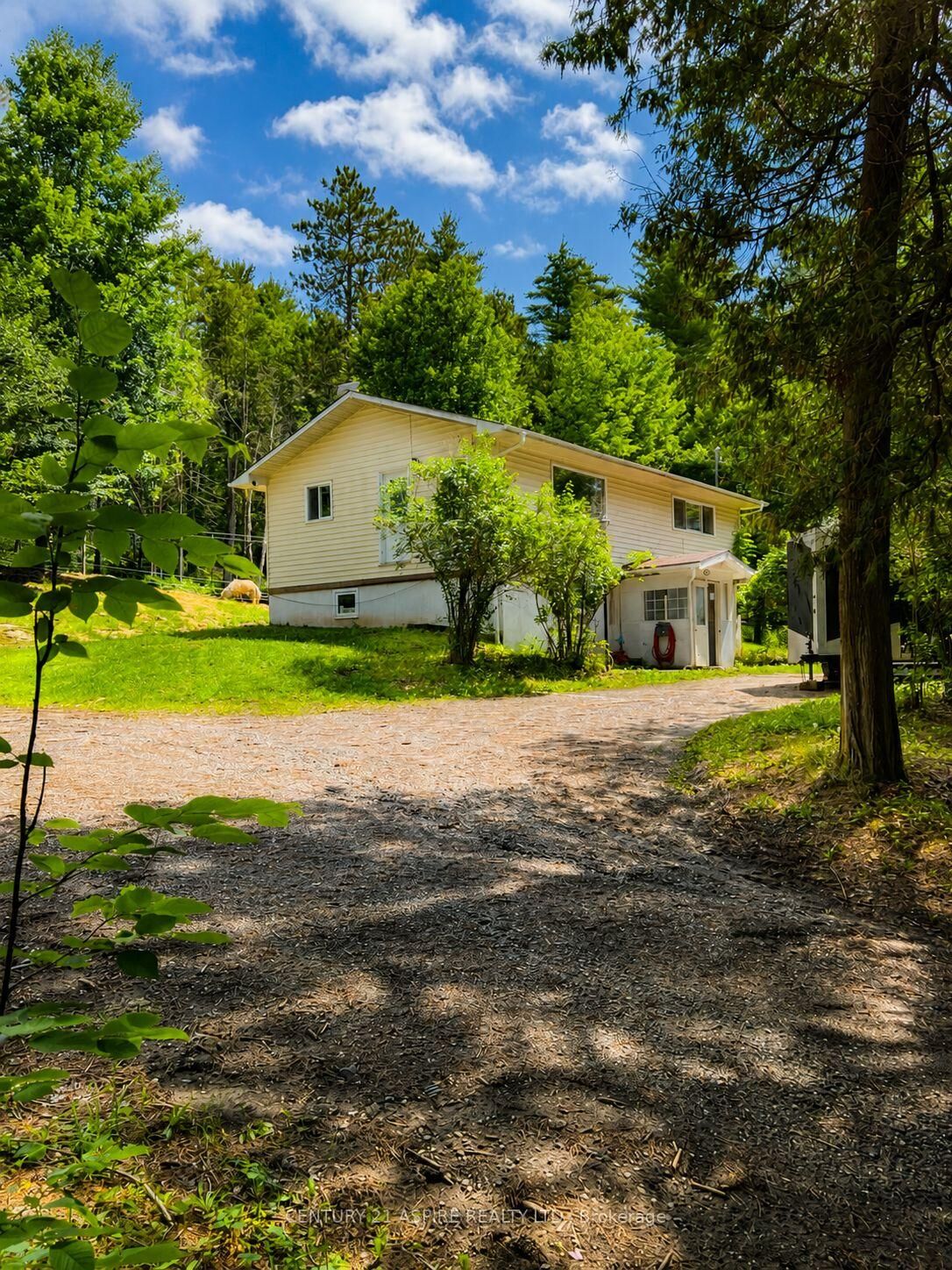 Property Photo: 202 Brydges Road ON K0J 1G0