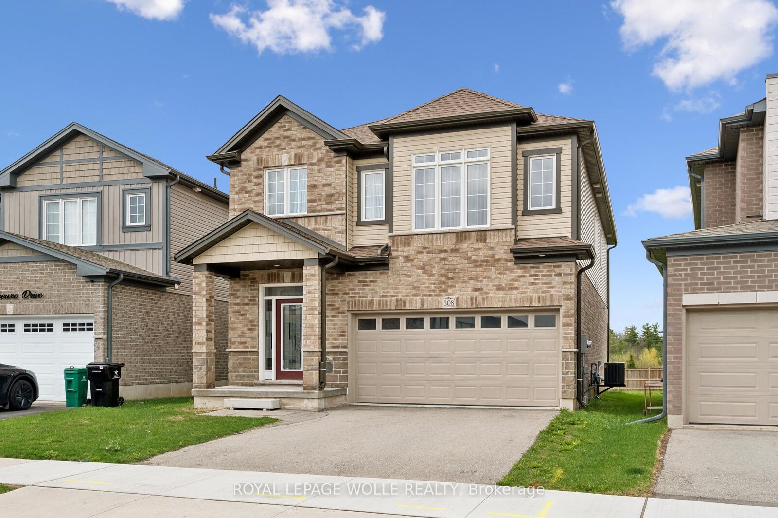 Property Photo:  308 Freure Drive  ON N1S 0C1 