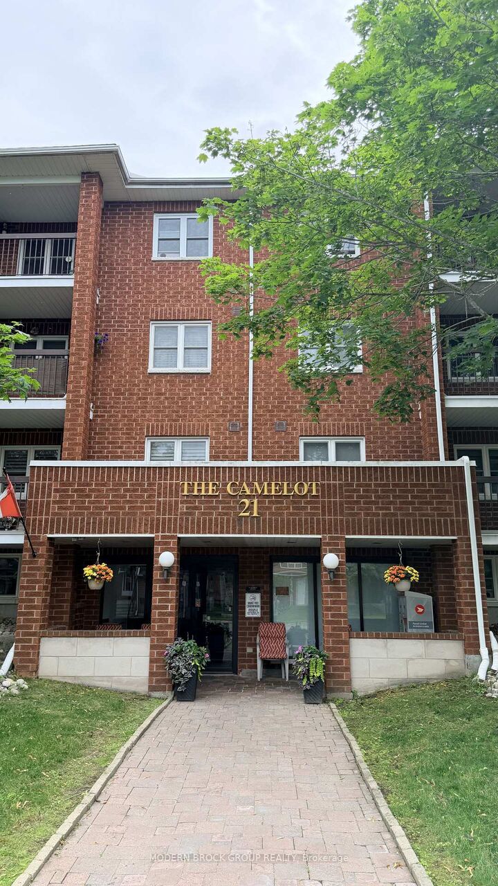 21 Liston Avenue 405 — photo 1