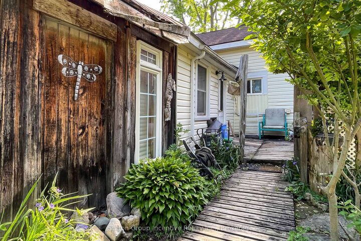 Property Photo: 310 Maple Street ON L9Y 2R4