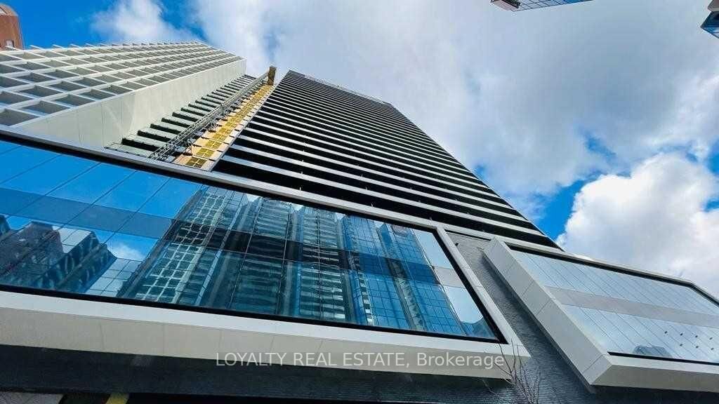 Property Photo:  20 Edward Street S 912  ON M5G 0C5 