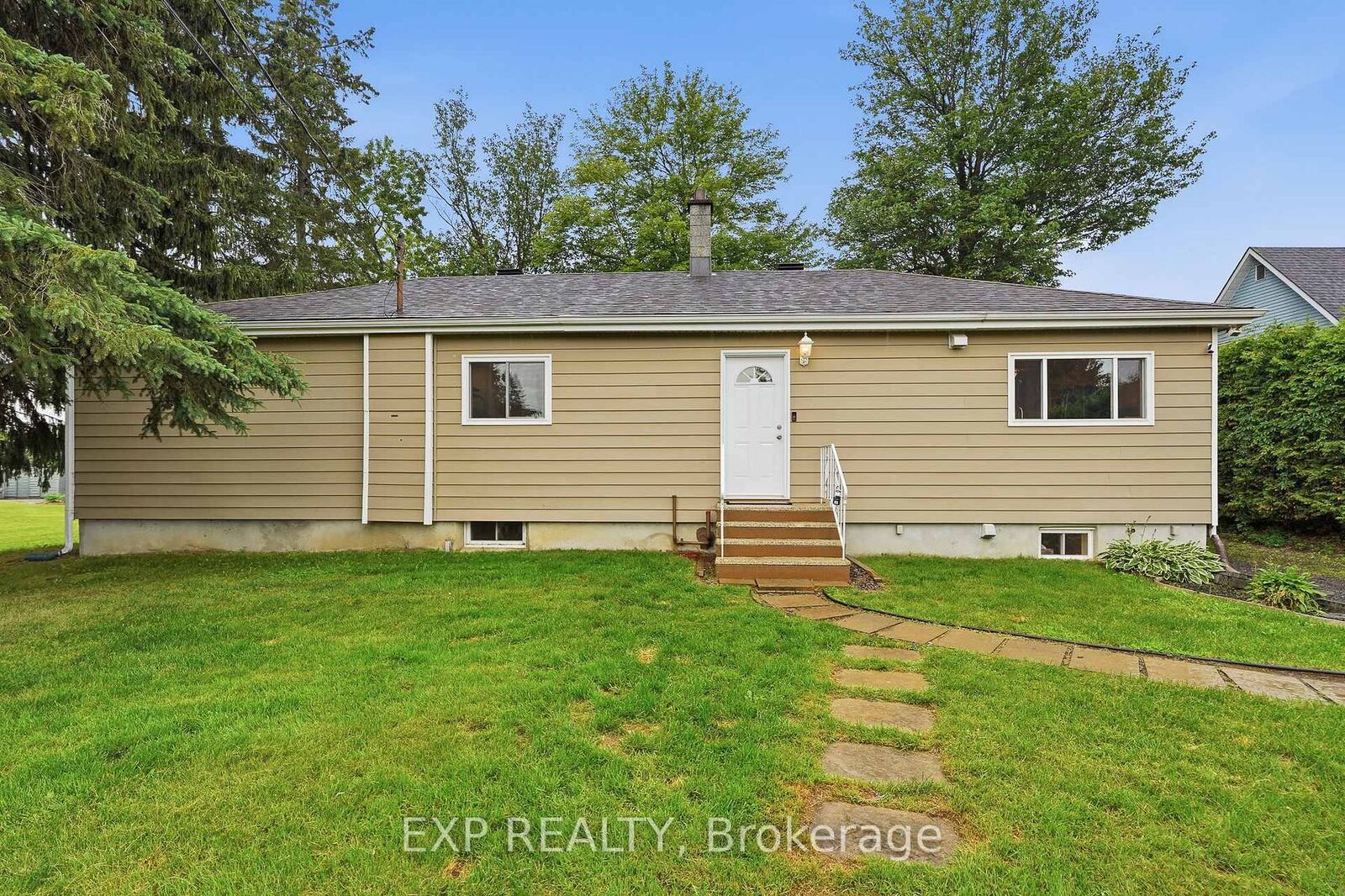 Property Photo: 1876 Division Street ON K0A 3H0