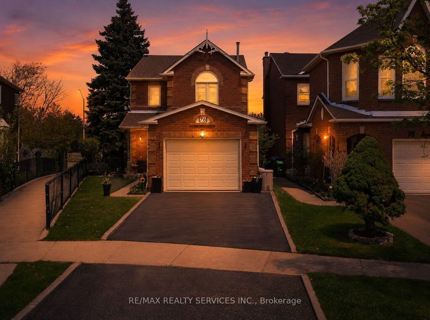 Property Photo:  76 Leeward Drive  ON L6S 5V8 