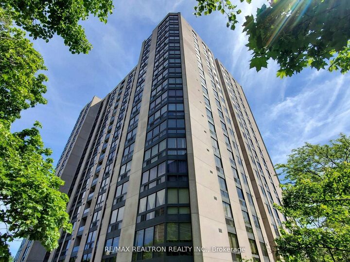 Property Photo:  5 Kenneth Avenue 1208  ON M2N 6M7 