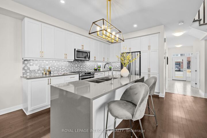 Property Photo: 133 Angelonia Crescent ON K1T 0Y5