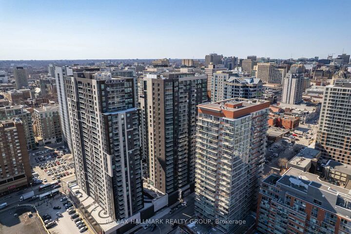 Property Photo:  180 George Street 2605  ON K1N 0G8 