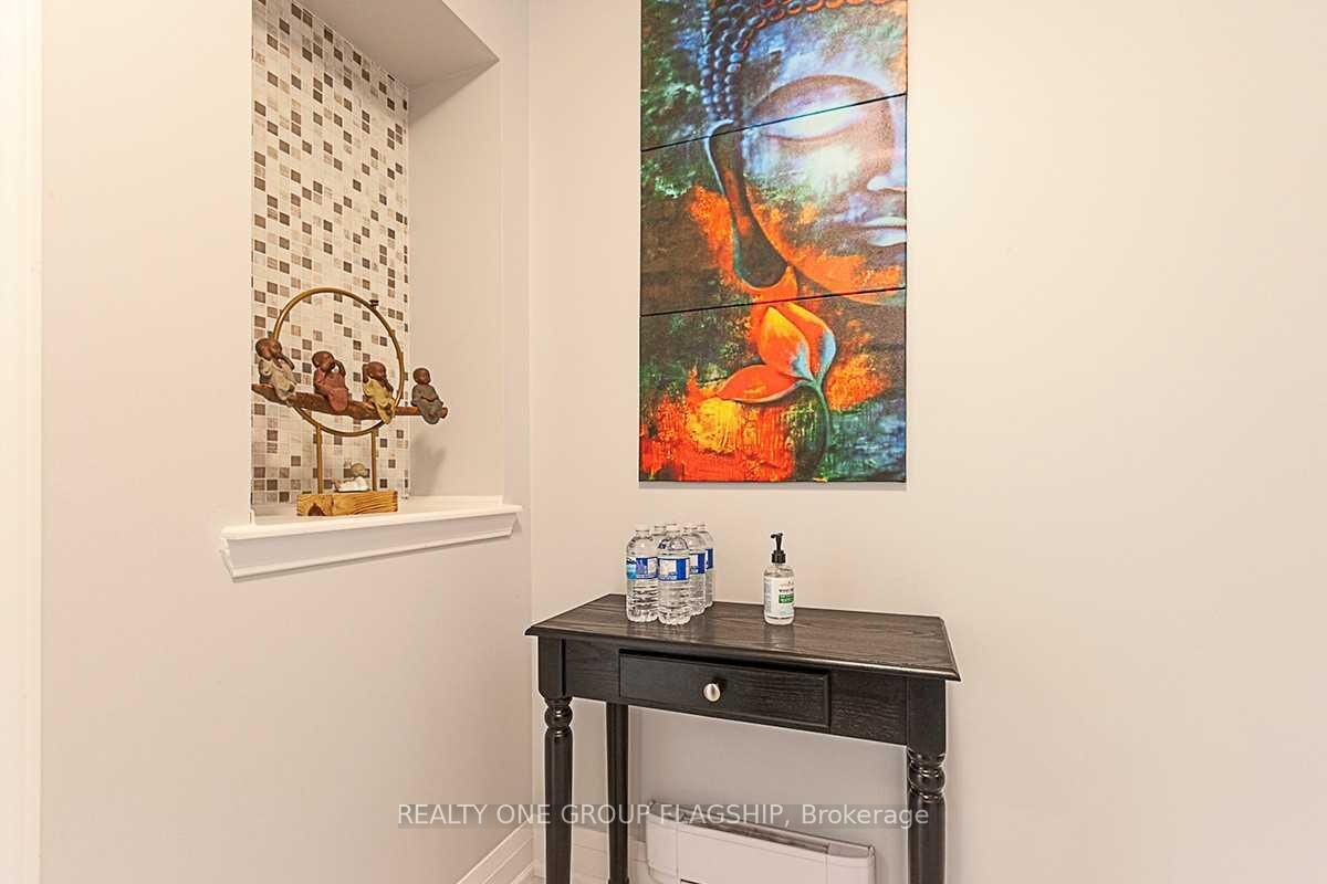 Property Photo: 467 Dalhousie Gate ON L9T 8G4
