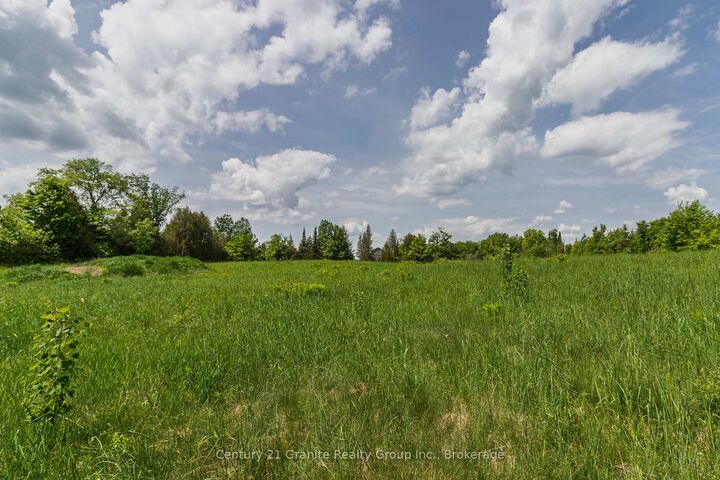 Property Photo:  0 Highway 118 N/A  ON K0L 2Y0 