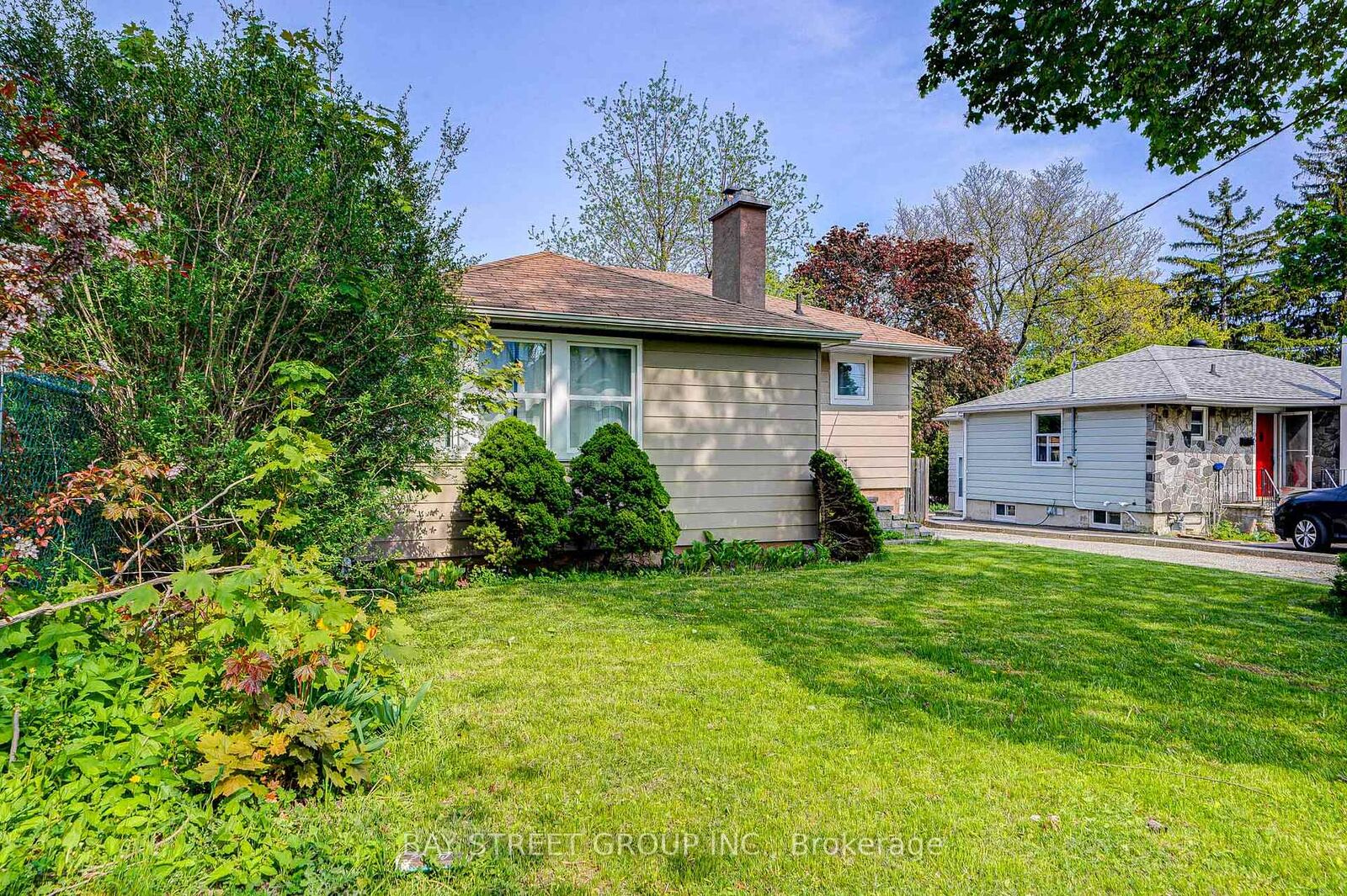 Property Photo: 161 Church Street S ON L4C 1W5