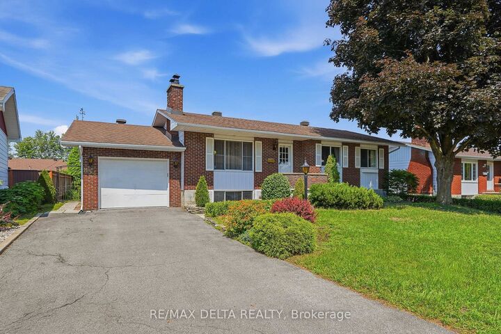 Property Photo: 854 Edmond Street ON K6A 3E3
