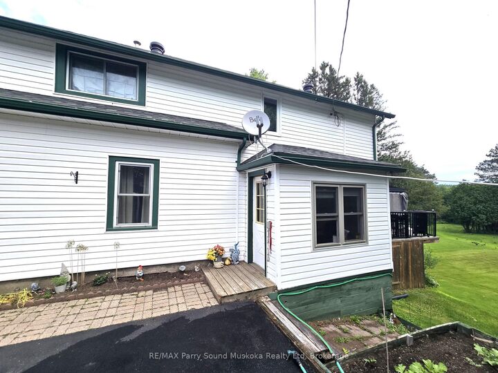 Property Photo: 118 Dimsdale Street ON P0A 1C0