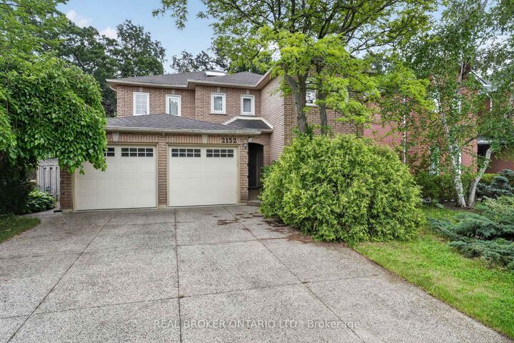 Property Photo: 2152 Grand Ravine Drive ON L6H 6B3