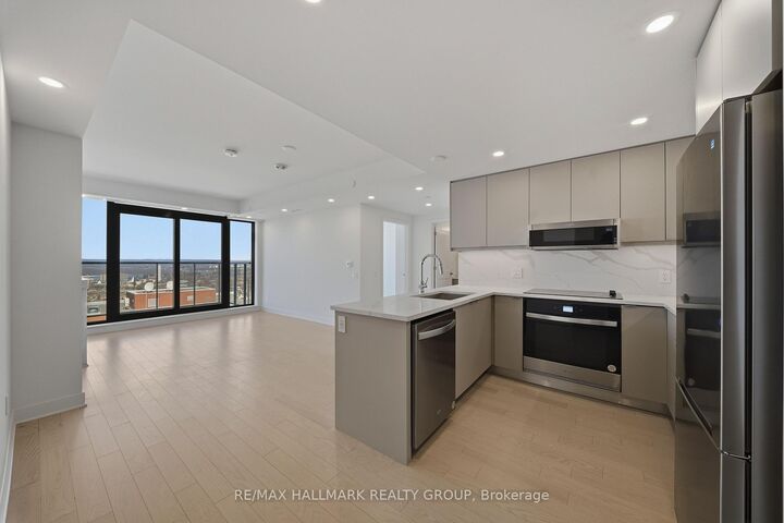Property Photo: 180 George Street 2503 ON K1N 0G8