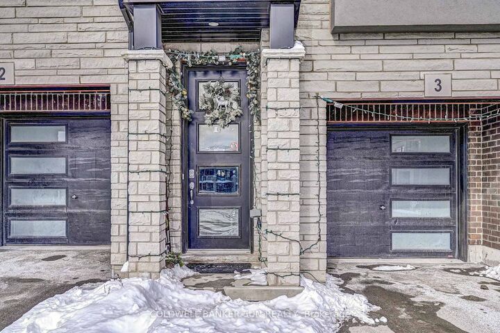 Property Photo: 314 Equestrian Way 03 ON N3E 0E4