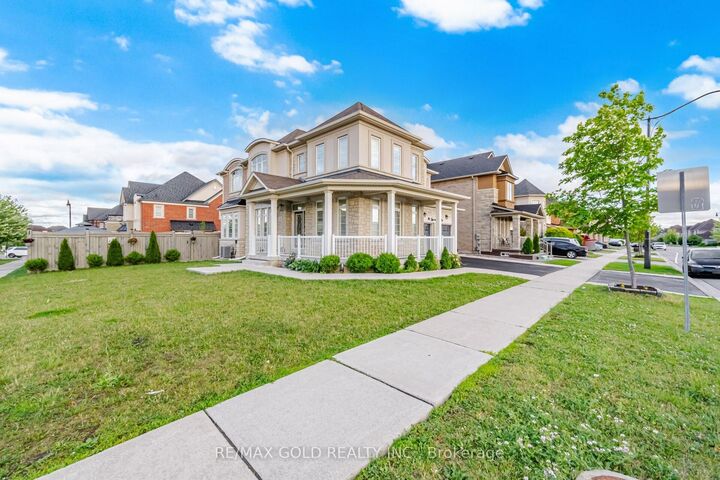 49 Squire Ellis Drive — photo 1