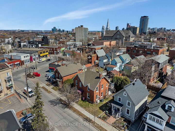 Property Photo:  11 Sherbrooke Avenue  ON K1Y 1R8 