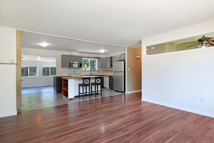 Property Photo:  2057 Hummingbird Pl  BC V9M 2A2 