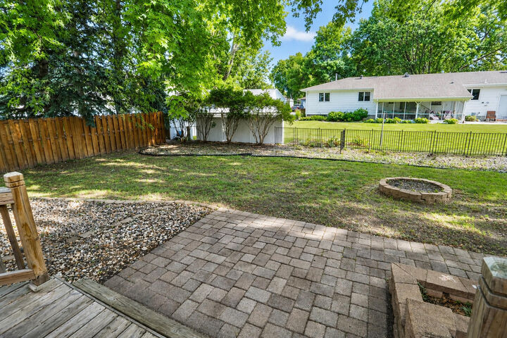Property Photo:  410 NE 21st Avenue  SD 57401 