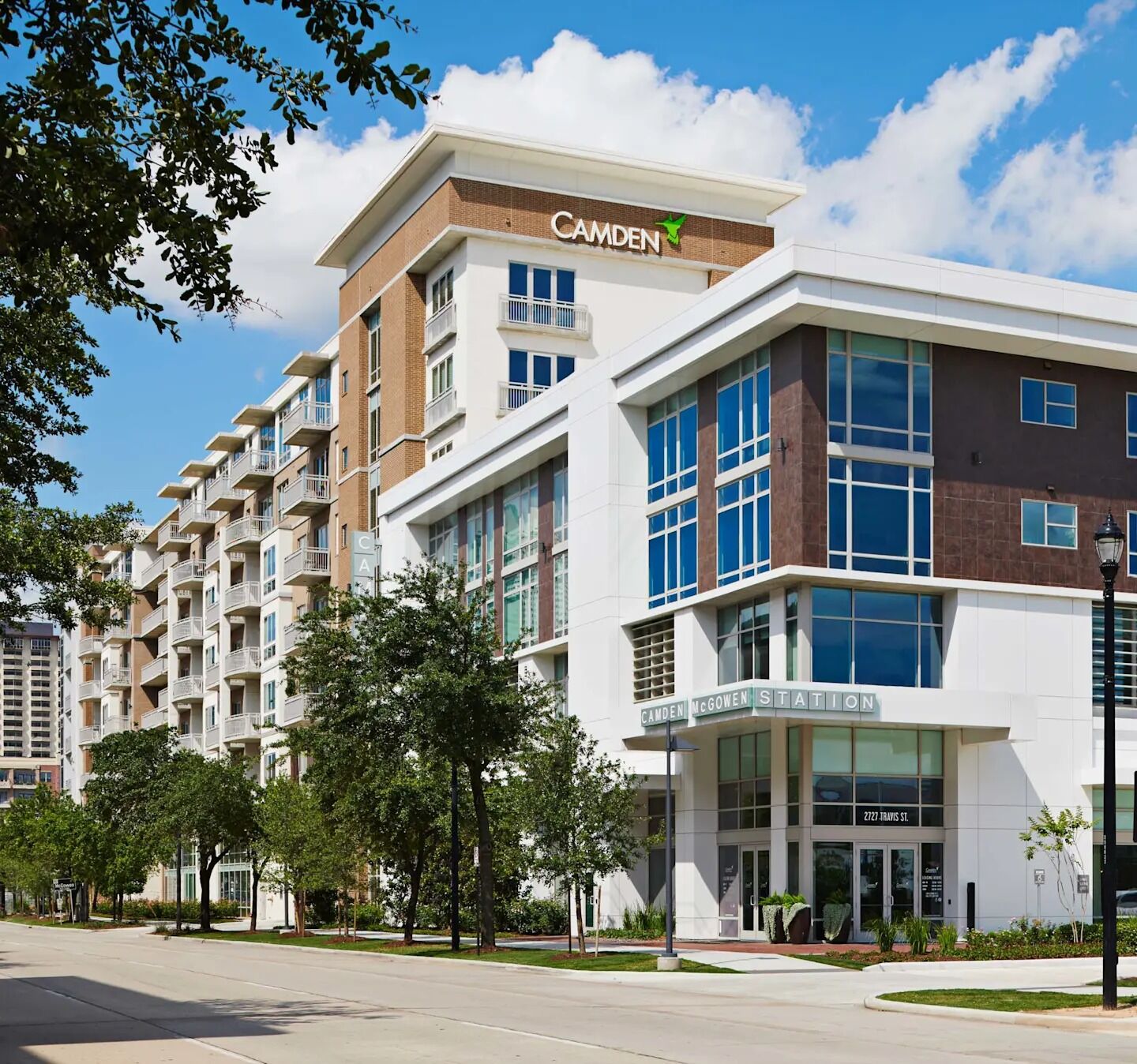 Property Photo: 2727 Travis Street 648 TX 77006
