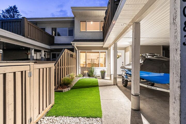 3083 268 Street — photo 1