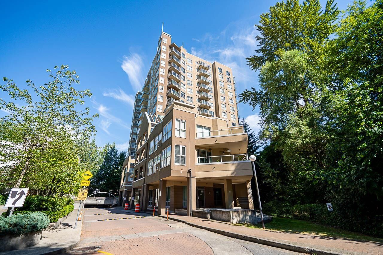 Property Photo: 9830 Whalley Boulevard 1508 BC V3T 5S7