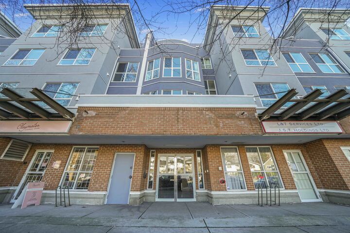 760 Kingsway Ph23 — photo 1