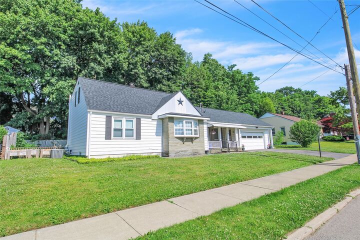 Property Photo:  82 Howard Avenue  NY 13904 