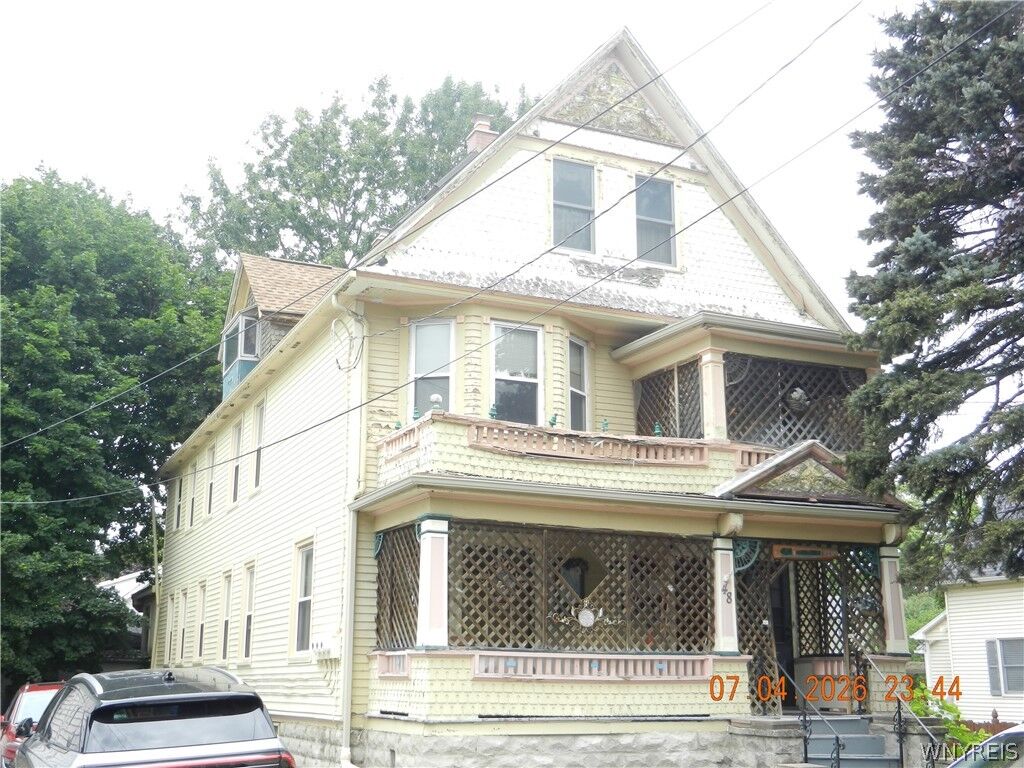 Property Photo:  48 Dirkson Avenue 3  NY 14224 