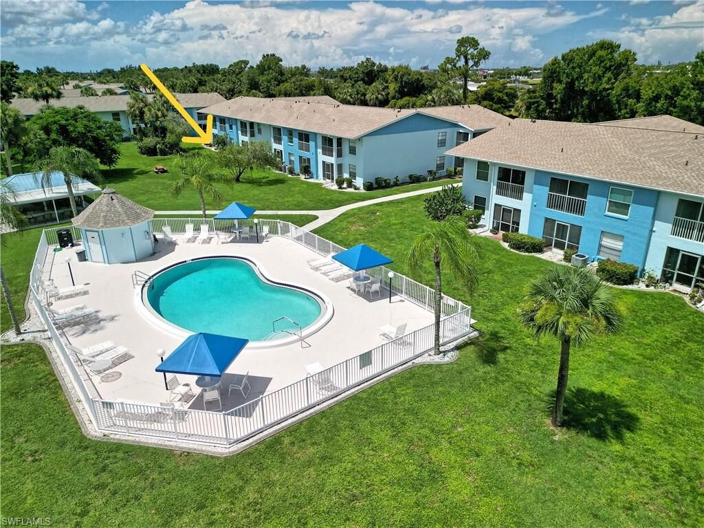 Property Photo:  1100 Pondella Rd 807  FL 33909 