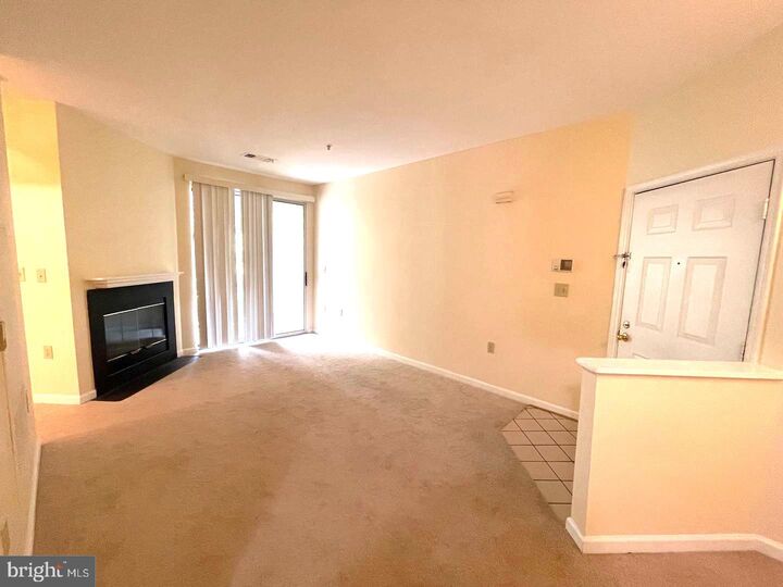 Property Photo: 2203 Westcourt Lane 202 VA 20170