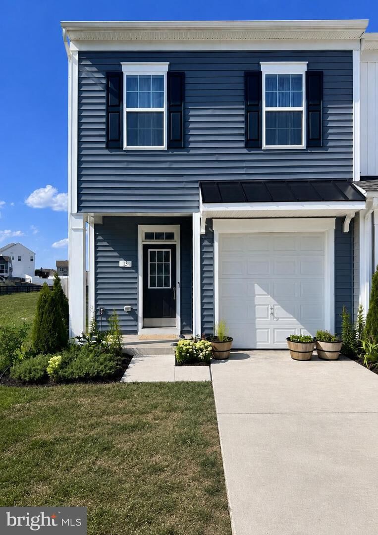 Property Photo:  13 Colchester Court  WV 25413 