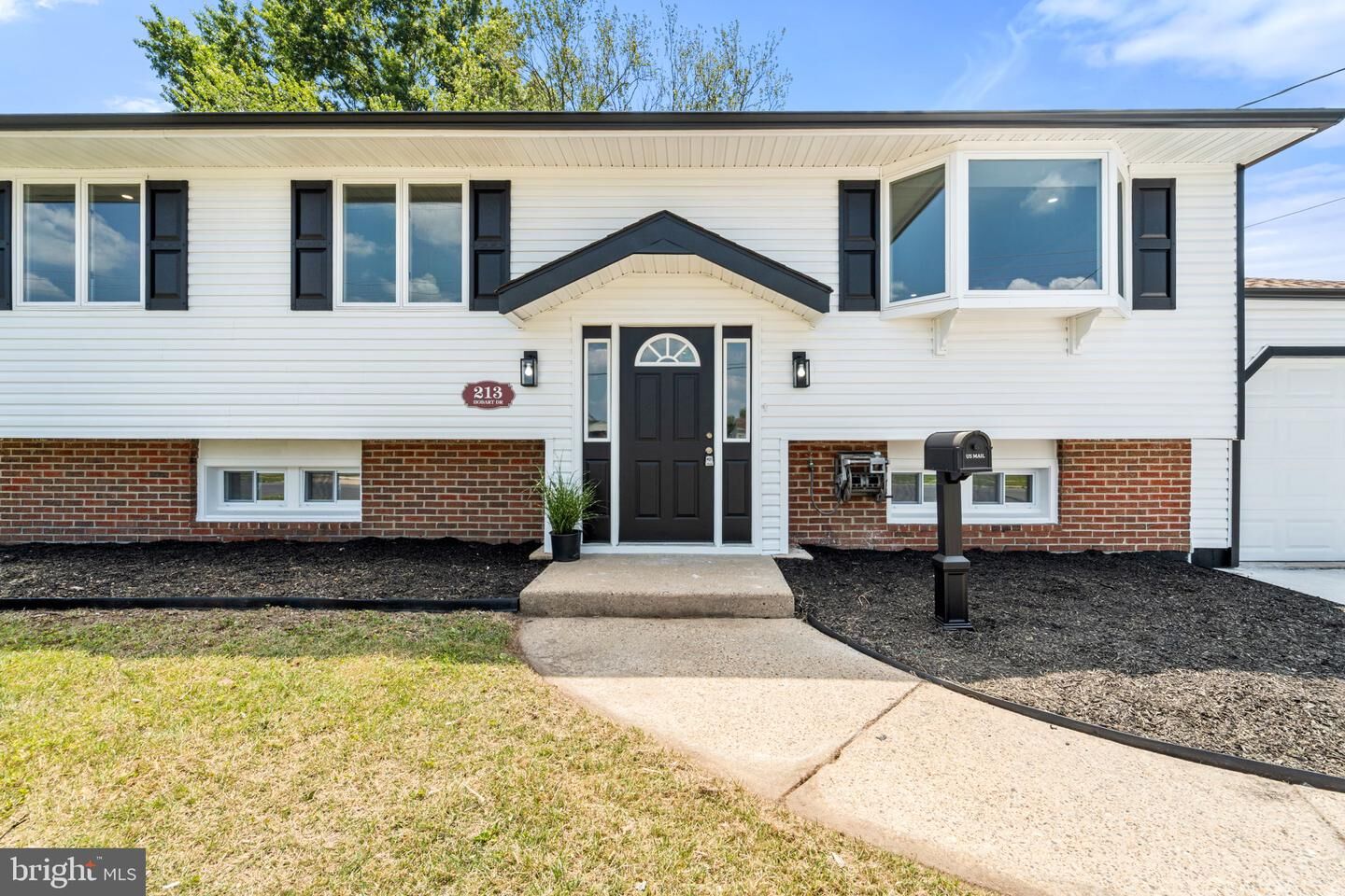 Property Photo:  213 Hobart Drive  NJ 08021 