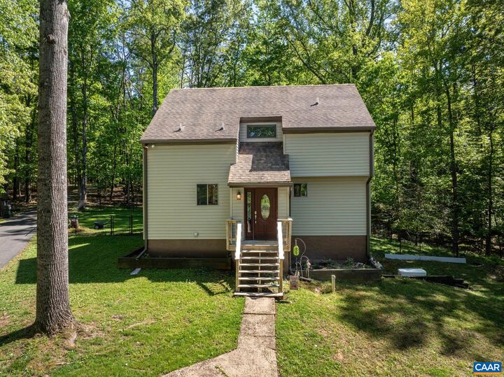 Property Photo: 2530 Gillums Ridge Ln VA 22903