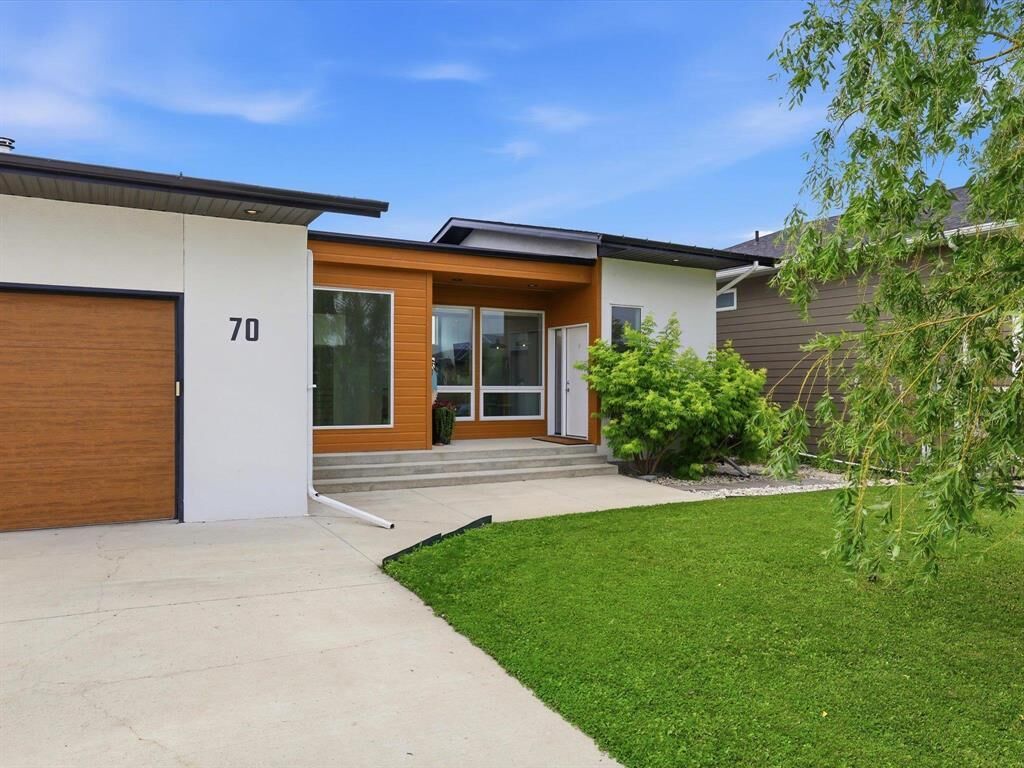Property Photo:  70 Rockridge Drive  MB R0A 0C1 