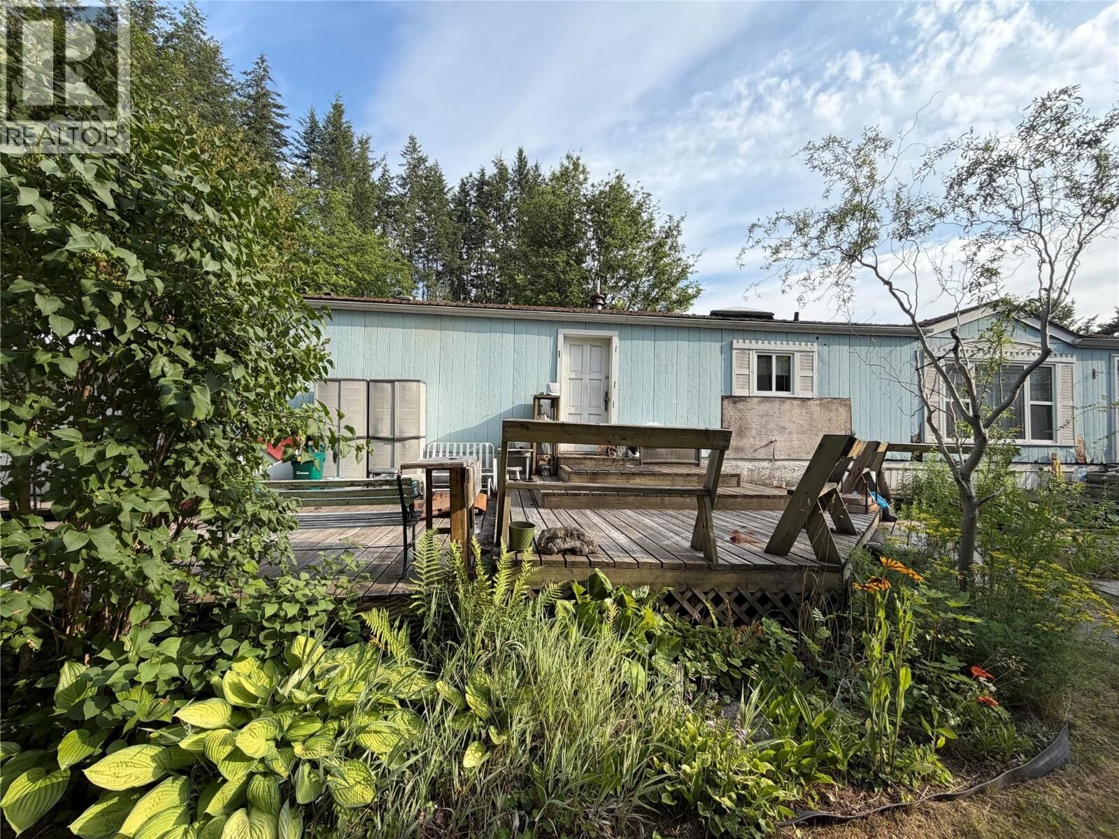 Property Photo: 5271 67 Avenue Northeast 76 BC V0E 1K0