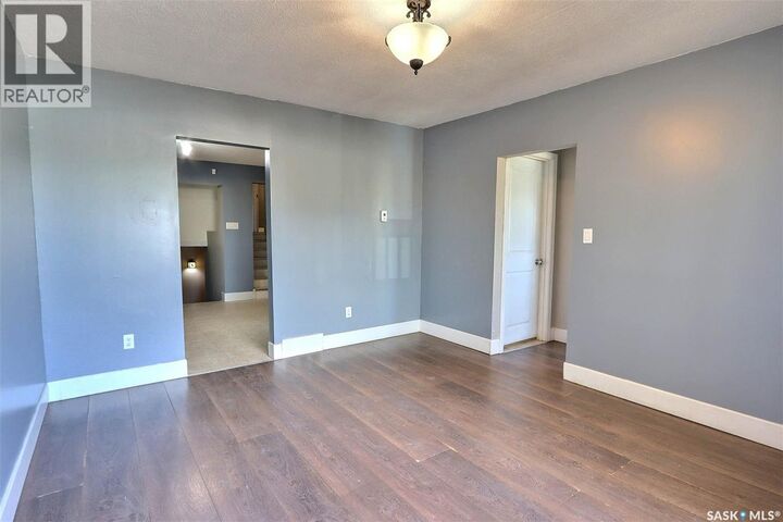 Property Photo: 669 18th Street W SK S6V 4A7