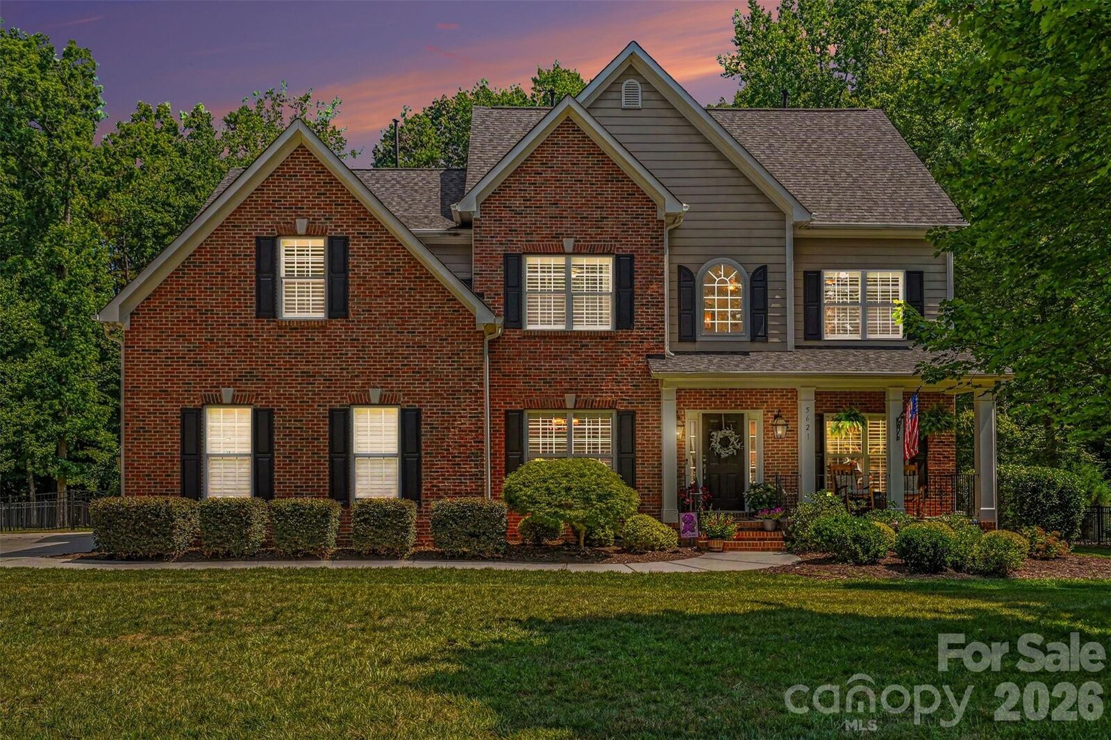 Property Photo: 5621 Turkey Oak Drive NC 28227