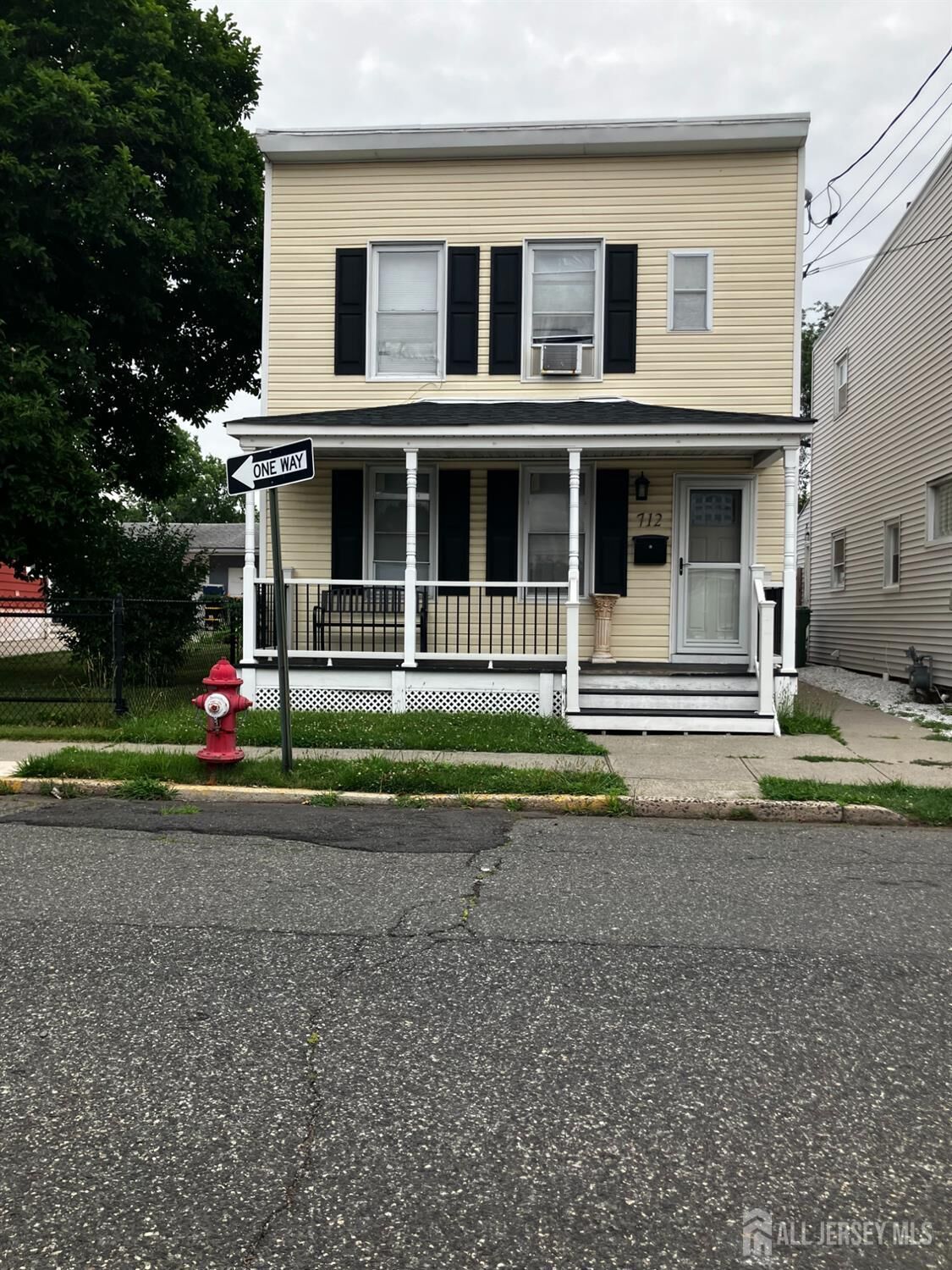 Property Photo:  712 Mary Street  NJ 08861 