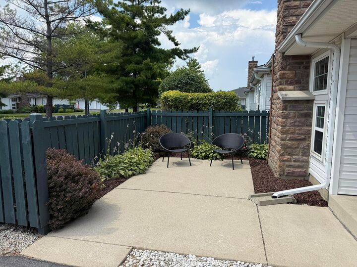 Property Photo:  2436 Warm Springs Drive  OH 43026 