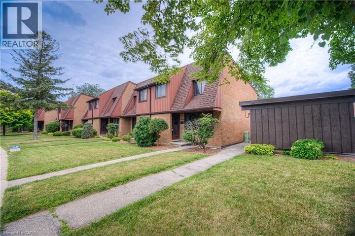 112 Kingswood Drive 21 — photo 1