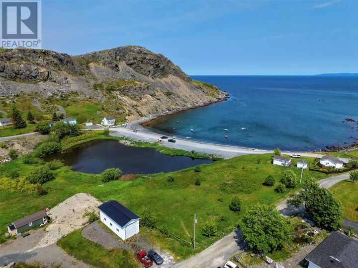 Property Photo:  5 Pond Meadow Road  NL A1Y 1B1 