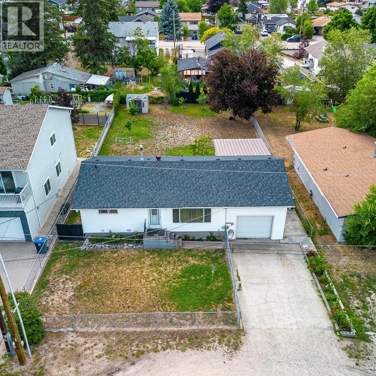 Property Photo: 390 Asher Road BC V1X 3H7