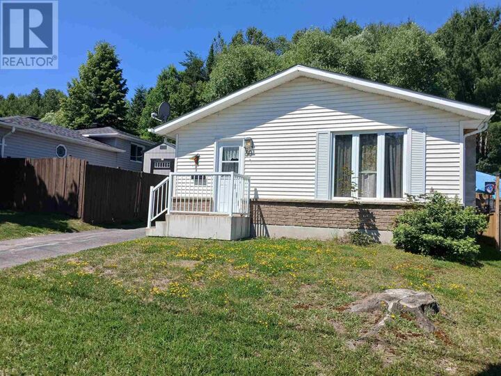Property Photo:  50 Hergott Ave  ON P5A 3A8 