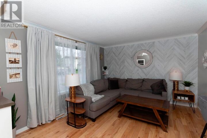 Property Photo: 473 Tupper St ON P7A 3Z5