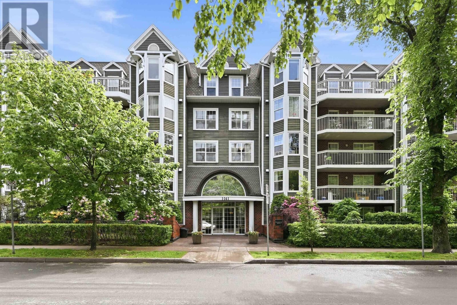 Property Photo: 1041 Wellington Street 101 NS B3H 4P5
