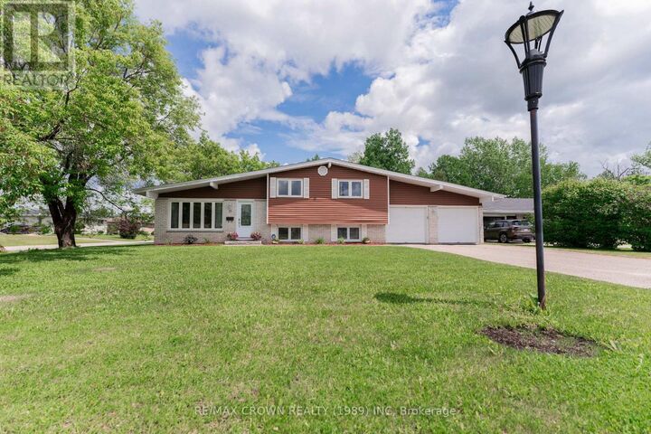 11 Kent Place — photo 1