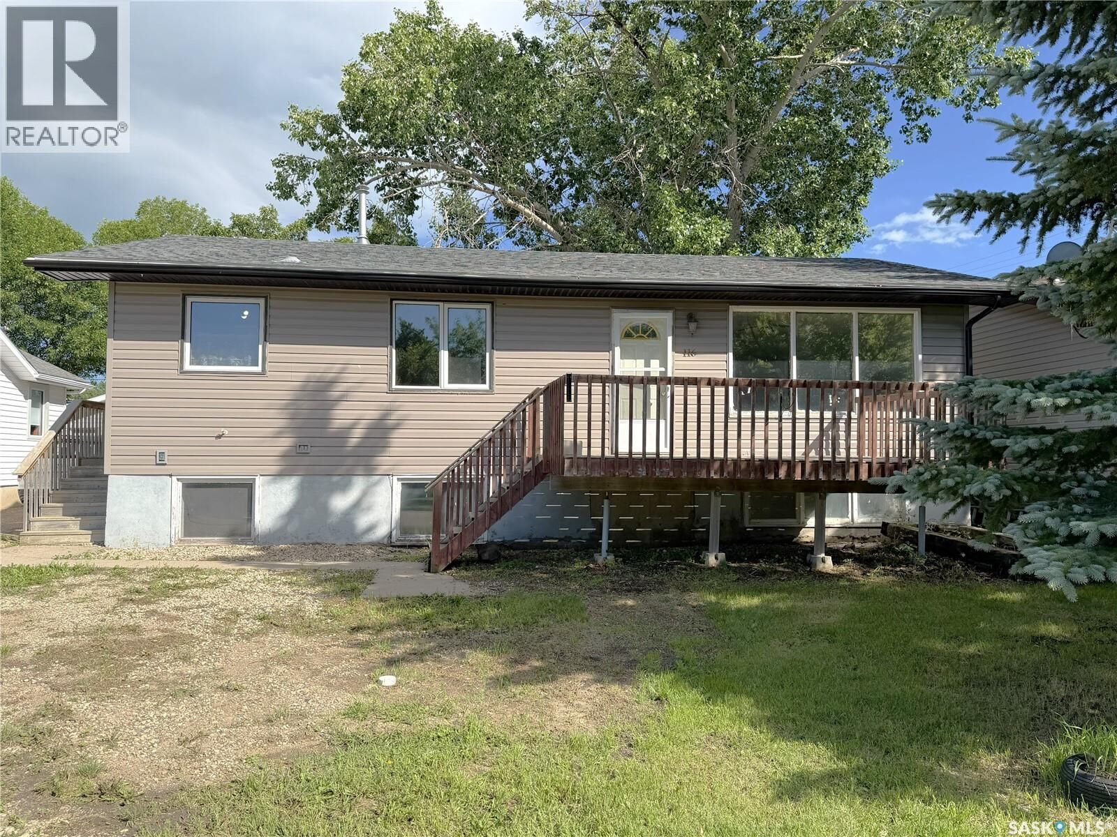 Property Photo: 116 Coteau Street SK S0G 3L0